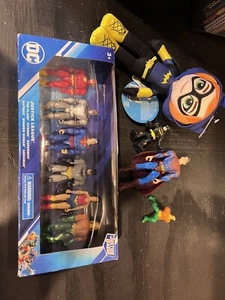 New DC COMICS Justice League Lot Action Figures 4” Superhero Toy Lot - Picture 1 of 9
