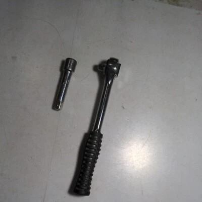 Aliied 3/8" Drive Ratchet  Taiwan w/ extension 3" Taiwan - Image 1 of 4