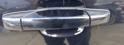 07 08 09 10 2011 12 13 14 GMC Sierra 2500 Passenger RH Door Handle in 41U Black - Image 1 of 4