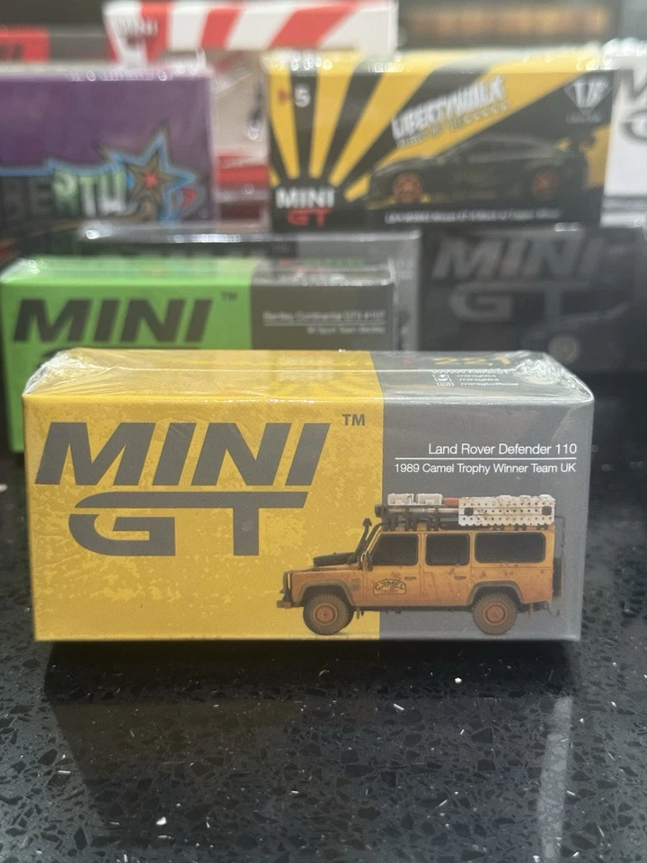 MINI GT Land Rover Defender 110 1989 Camel Trophy Winner Team Uk