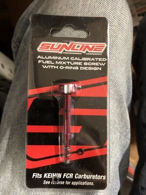 Tornillo mezcla combustible rojo Sunline con diseño de junta tórica Foto 1 de 2
