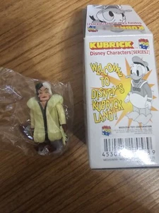 Disney Figuren Kurbrick Cruella De Vil Serie 2 Vinyl Figur - Bild 1 von 2