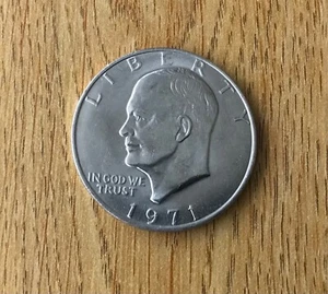 1971 EISENHOWER $1 COIN CIRCULATED - Picture 1 of 3