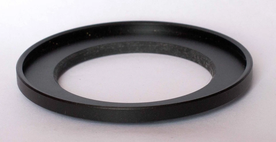 Unbranded 52-72mm step up ring. - Image 1 of 1