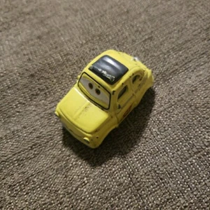 Disney Pixar Cars Die Cast Car - Luigi 1:55 Fiat Yellow Mattel 2007 - Picture 1 of 8