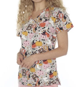 NWT Women's Medium Halloween I Love Scrubs Scrub Top - Picture 1 of 1