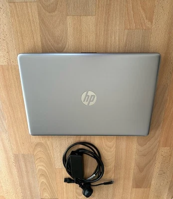 HP Notebook (15,6 Zoll),  AMD A4, 8 GB RAM, 256 GB SSD.  Windows 10 - Bild 1 von 2