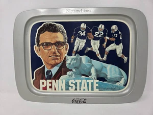 VINTAGE 1976 PENN STATE NITTANY LIONS JOE PATERNO SAMMLERSTÜCK COCA-COLA TABLETT 18" - Bild 1 von 7