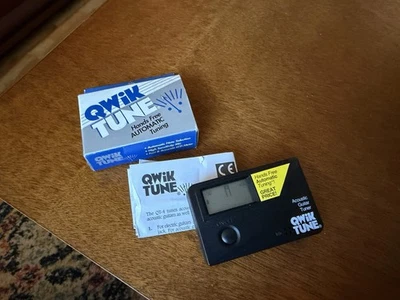 Qwik Tune QT-4 para guitarra acústica manos libres afinación automática vintage 1996 Foto 1 de 4