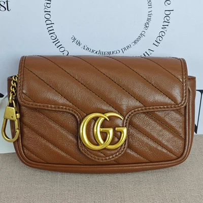 Mini bolsa Gucci Marmont caramelo ouro corrente ombro tiracolo feminina - Imagem 1 de 4