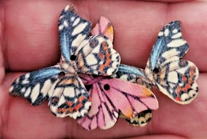 Big lot of Crafters Wooden 1" Butterfly Embellishments 0.7 oz total - Picture 1 of 4
