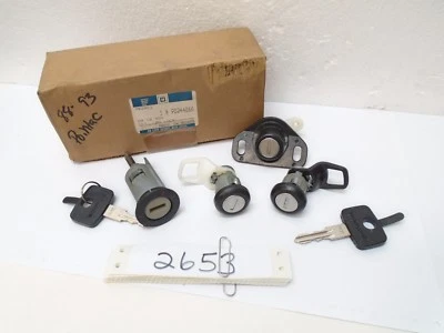 88 89 90 91 92 93 Pontiac LeMans Llaves Puerta Maletero Juego de Cerraduras Nuevo de Lote Antiguo OEM Foto 1 de 4