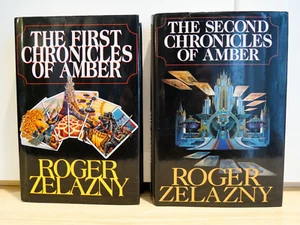 Complete Chronicles of Amber Vol 1 & 2 by Roger Zelazny Hardcover First SFBC Ed - Foto 1 di 18