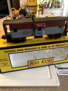 Rail King MTH NY CENTRAL PACEMAKER BAY WINDOW CABOOSE 30-7712 - Picture 1 of 3