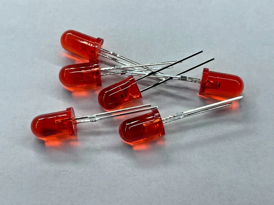 Slow Blinking LEDs Flashing CLEAR FOCUSED  Flash 5mm LED Red Blue Green *100* - Image 1 of 2