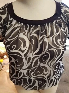 CLEARANCE NWT Women SS Top Blouse M Brown Shear Polyester LIA LEE Elastic... - Picture 1 of 3