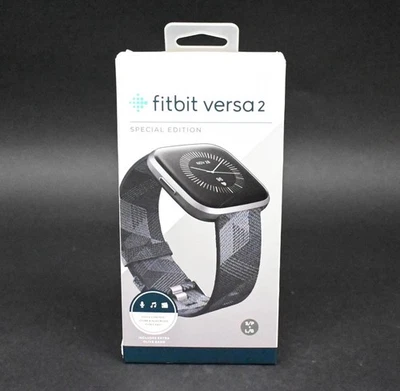Reloj Inteligente Fitbit Versa 2 Fitness con Frecuencia Cardíaca, Tejido Humo/Gris Niebla Talla Única  Foto 1 de 4