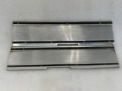 Jeep Grand Wagoneer 1986 1987 1988 1989 1990 1991 molduras portón trasero Foto 1 de 4