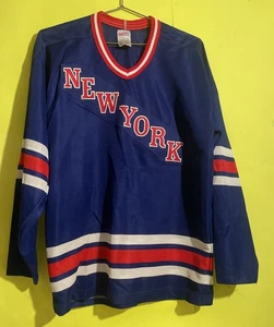 NEW YORK RANGERS CCM NHL HOCKEY JERSEY SIZE Medium Polyester - Picture 1 of 3