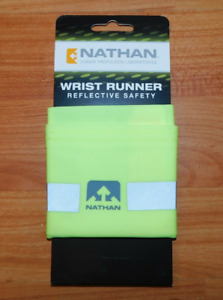 NATHAN WRIST RUNNER REFLECTIVE WRIST BAND FOR SAFETY CASH AND CREDIT CARD HOLDER