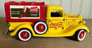 Danbury Mint Coca-Cola 1935 Delivery Truck 1:24 Diecast Metal Scale Model - Picture 1 of 10