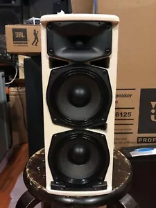 JBL AC25 Altoparlante doppio ultra compatto 5 pollici 2 vie - Foto 1 di 6