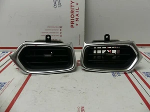 2018 2019 CHEVY EQUINOX CENTER DASH AIR VENTS OEM - Bild 1 von 7