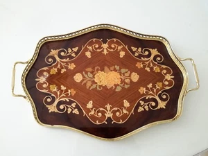 PLATEAU METAL DORE MARQUETE CONTOUR SINUEUX BALUSTRE  AJOURÉ AVEC POIGNEES - Picture 1 of 7