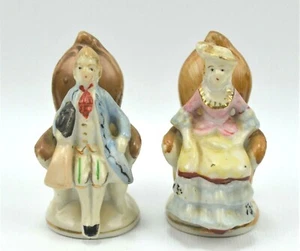 Figura Victoriana Hombre y Dama Sentado 2.75" Hecha en Japón Ocupado - Imagen 1 de 9