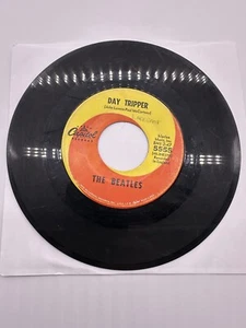 BEATLES DAY TRIPPER WE CAN WORK IT OUT 7" US CAPITOL VINYL 45 - 5555 - Picture 1 of 4