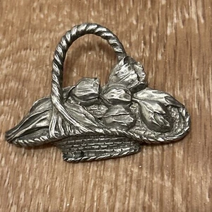 Vintage 1991 SEAGULL Signed By ETAIN ZINN Flower Basket Pewter Brooch - Picture 1 of 5