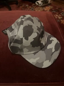 NWT Lululemon Fast Free Running Hat Heritage 365 Camo Rhino Grey Multi One Size - Picture 1 of 2