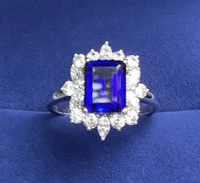 Alianza de diamantes con zafiro natural talla esmeralda de 4,35 quilates de oro blanco macizo de 14 quilates Foto 1 de 4