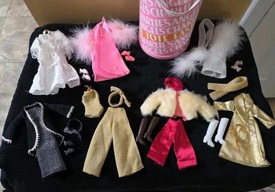 Lote de 7 Bonecas Vintage CHARLIE'S ANGELS Moda e Moda Tote de Propriedade Adulta - Imagem 1 de 4