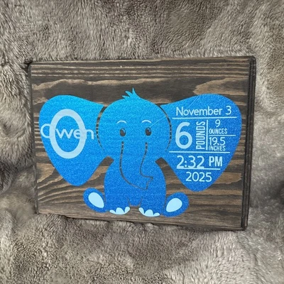 Placa personalizada decirativa elefante menino recém-nascido - Imagem 1 de 4