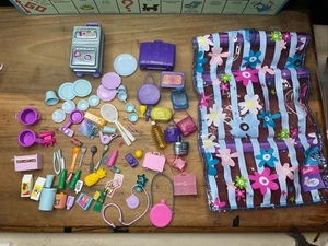 Vintage Barbie Travel Accessories & Plastic Floral Pajama Fun Case Shelf7 - Picture 1 of 9