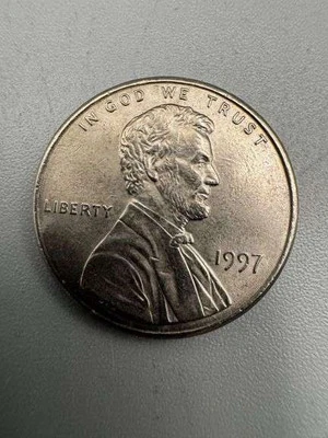 Very Rare 1997 Silver/Nickel Composition Lincoin Penny  - Image 1 of 2