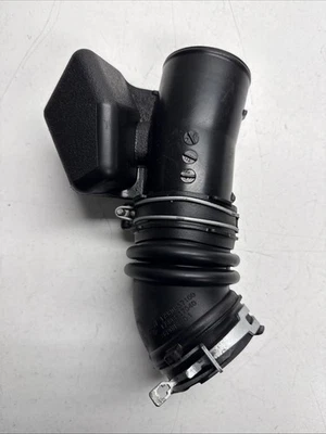 2010 - 2015 Toyota Prius Air Intake Tube Box Hose OEM . - Изображение 1 из 4