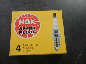 NGK SPARK PLUGS SET OF 4 PART NUMBER 3611 BP4HS NEW - Bild 1 von 2