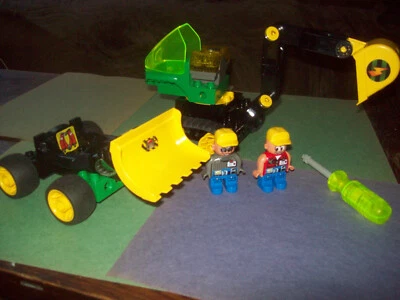 LEGO DUPLO SET # 2913 ACTION WHEELERS TREAD TRACKERS - Image 1 of 3