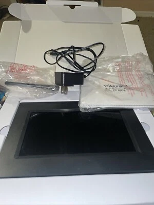 Aluratek Digital Photo Frame with Automatic Slideshow - 7 inch - ADPFWM7S  - Image 1 of 4