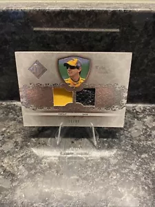 2012 Press Pass Total Memorabilia -Double Swatch Silver Kyle Busch /99 (MEM) - Picture 1 of 2