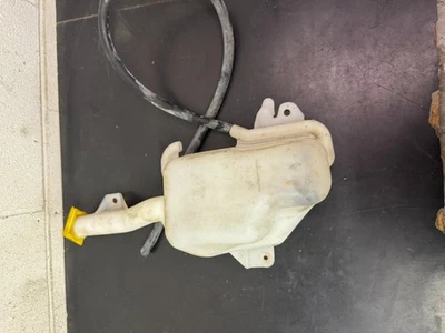 Radiator Coolant Overflow Tank 2006 Chrysler Town & Country Dodge Caravan - Imagem 1 de 4
