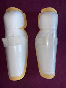 Vintage MX White Plastic Protective Shin Knee Guard Pair - Motocross Racing 90s - Bild 1 von 3