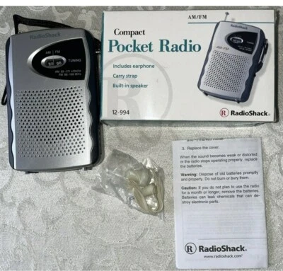 RADIO SHACK COMPACT POCKET RADIO AM/FM EARPHONE 2001 NEW IN BOX #12-994 (3 X 5) - Image 1 of 4