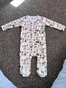 Magnetic Me Animal Print Einteiler Schlafanzug 3-6 Monate Schlafanzug Baby Junge oder Mädchen - Bild 1 von 5