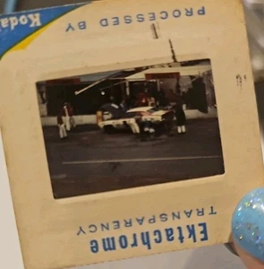 #DT 35mm Dia - Vintage - Sammlerstücke - Foto - Pit Worker Racing Rennwagen - Bild 1 von 1