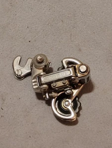 Shimano 400 Rear Derailleur - Picture 1 of 5