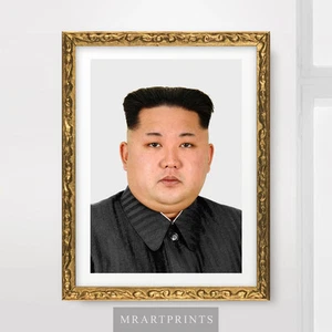 RETRATO DE KIM JONG UN COREA DEL NORTE Estampado Artístico Póster Líder Coreano Imagen Juche - Imagen 1 de 3