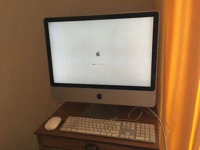 Apple iMac 24 - 2008 - Come nuovo - Intel Core 2 - Ram 2Gb - HD 320Gb - Immagine 1 di 4